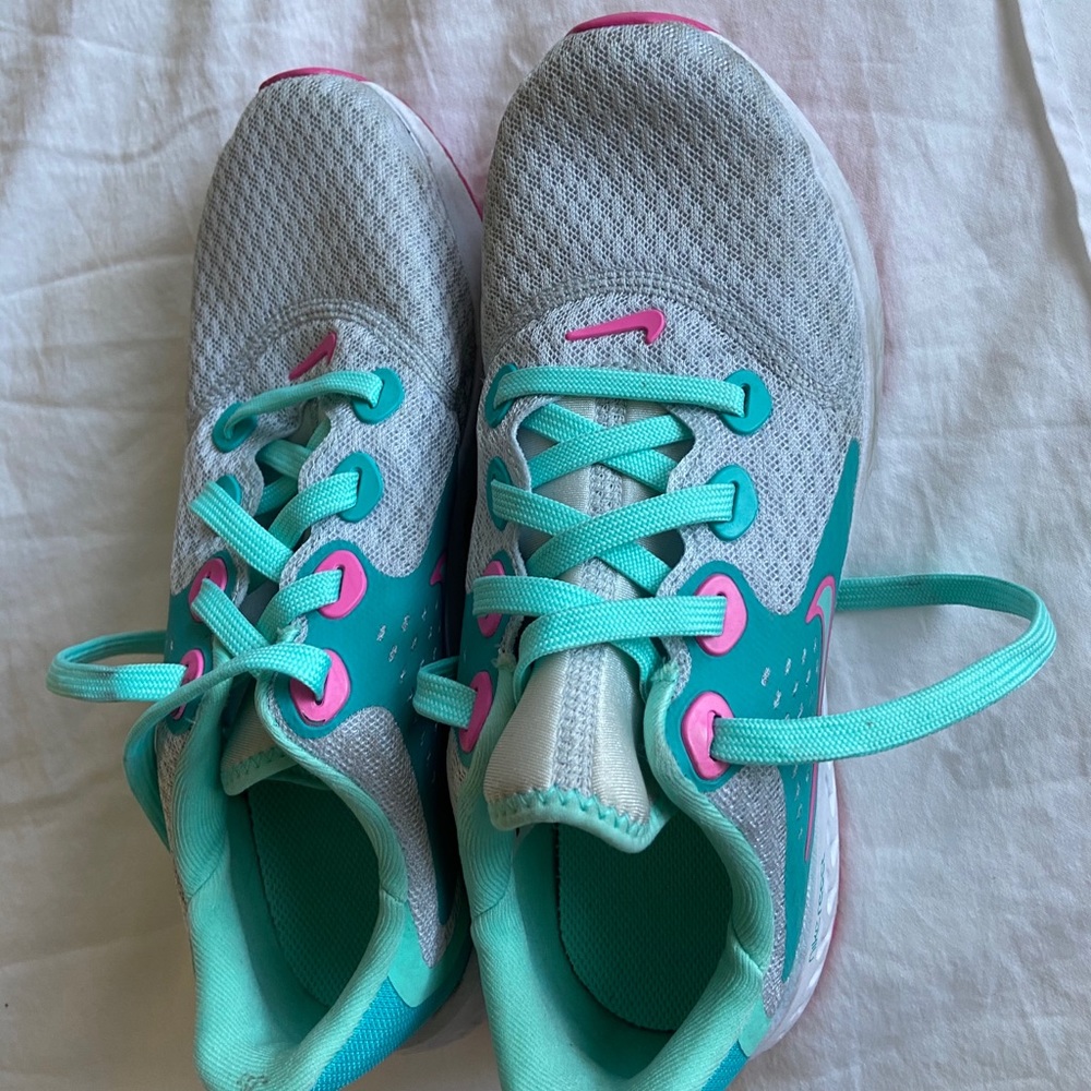 Girls Nike Epic React